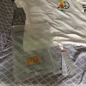 Off white Simpson’s tee